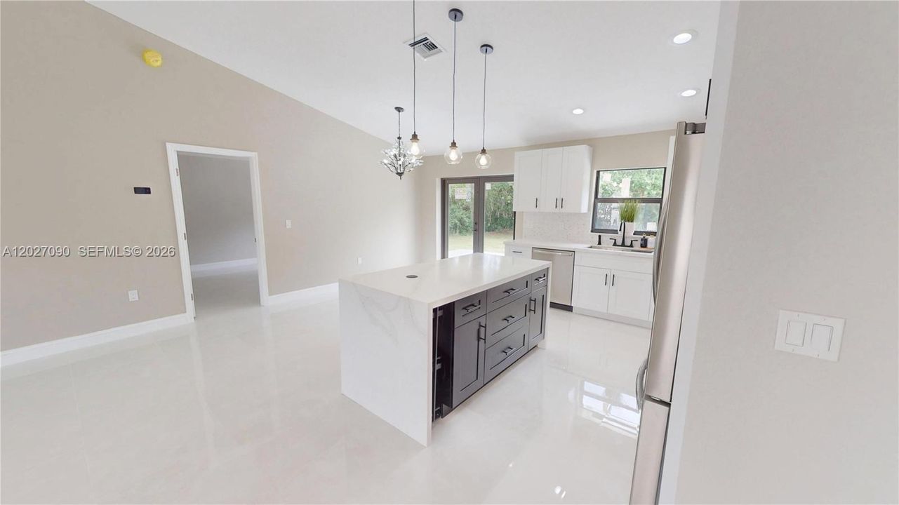 For Sale: $299,000 (3 beds, 2 baths, 1706 Square Feet)