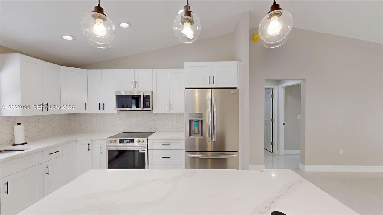 For Sale: $299,000 (3 beds, 2 baths, 1706 Square Feet)