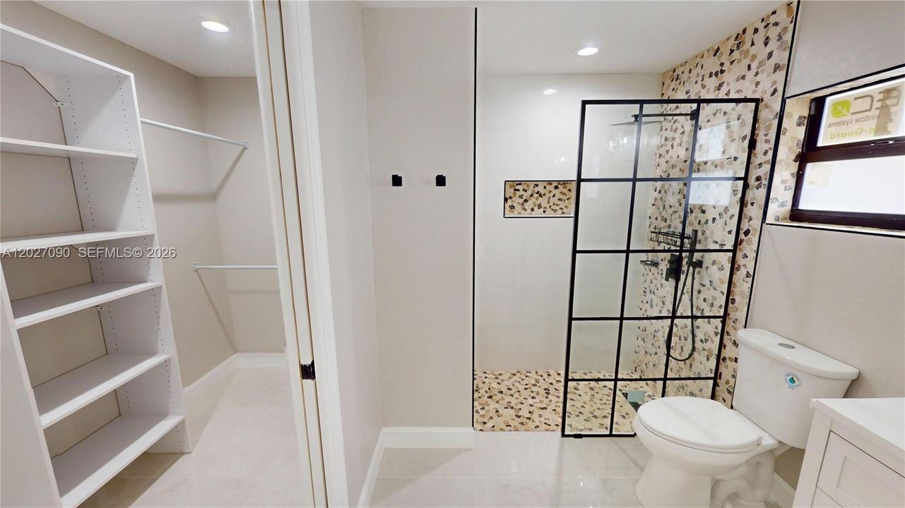 For Sale: $299,000 (3 beds, 2 baths, 1706 Square Feet)