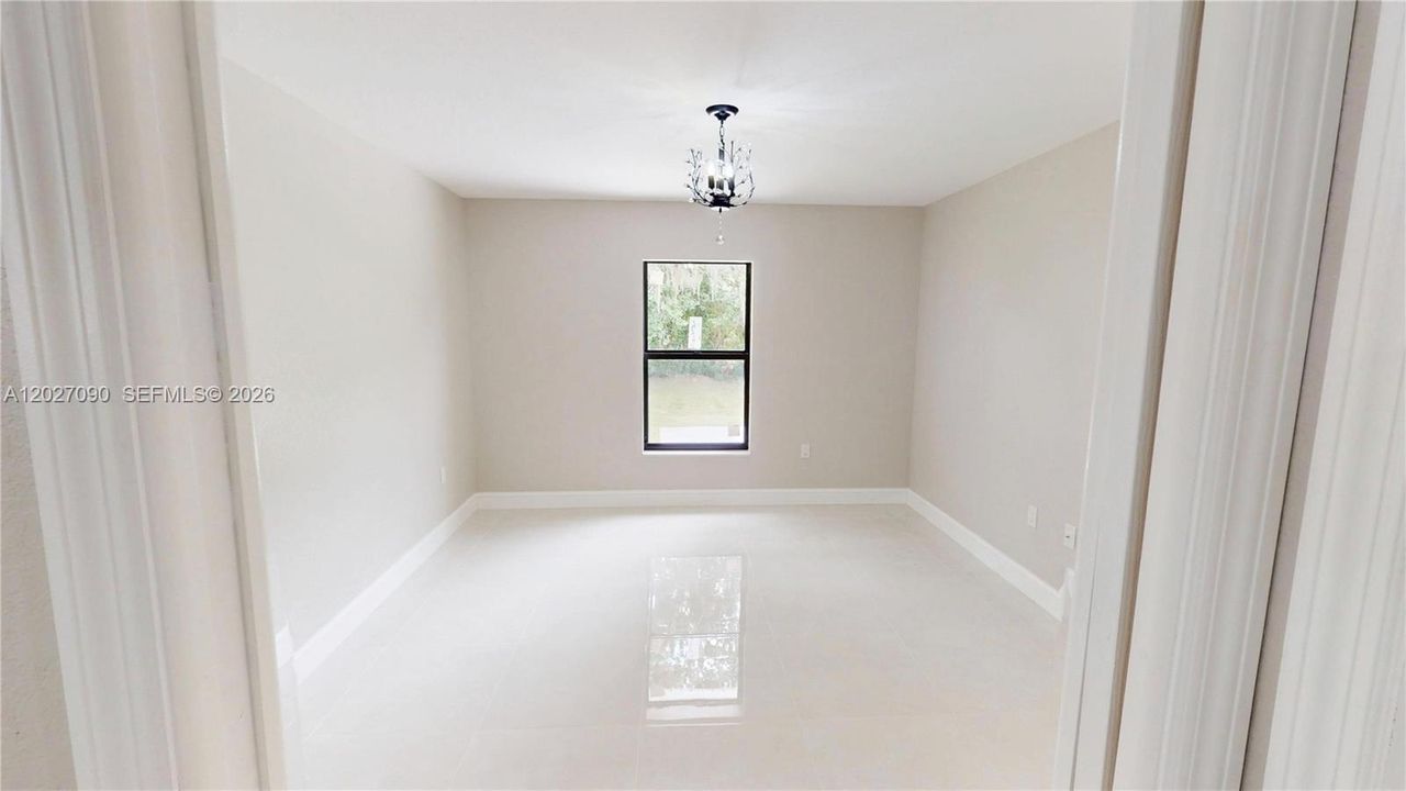 For Sale: $299,000 (3 beds, 2 baths, 1706 Square Feet)