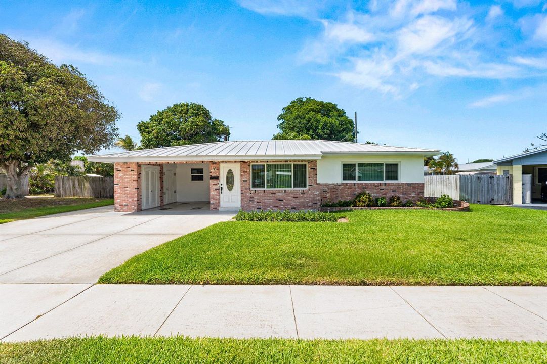 001-245GreenbriarDrive-LakePark-FL-33403