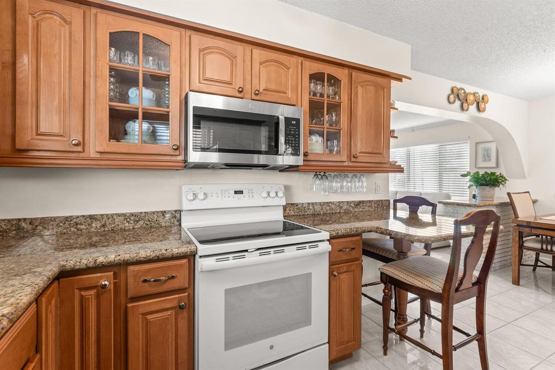 016-245GreenbriarDrive-LakePark-FL-33403