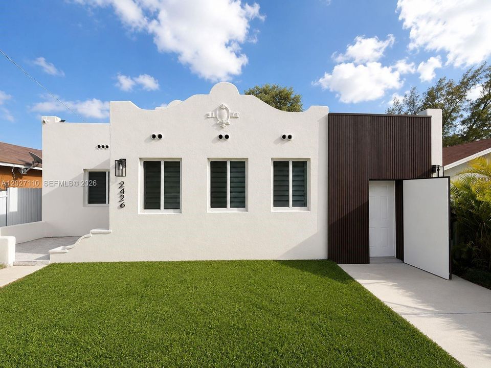 For Sale: $579,999 (3 beds, 3 baths, 1131 Square Feet)