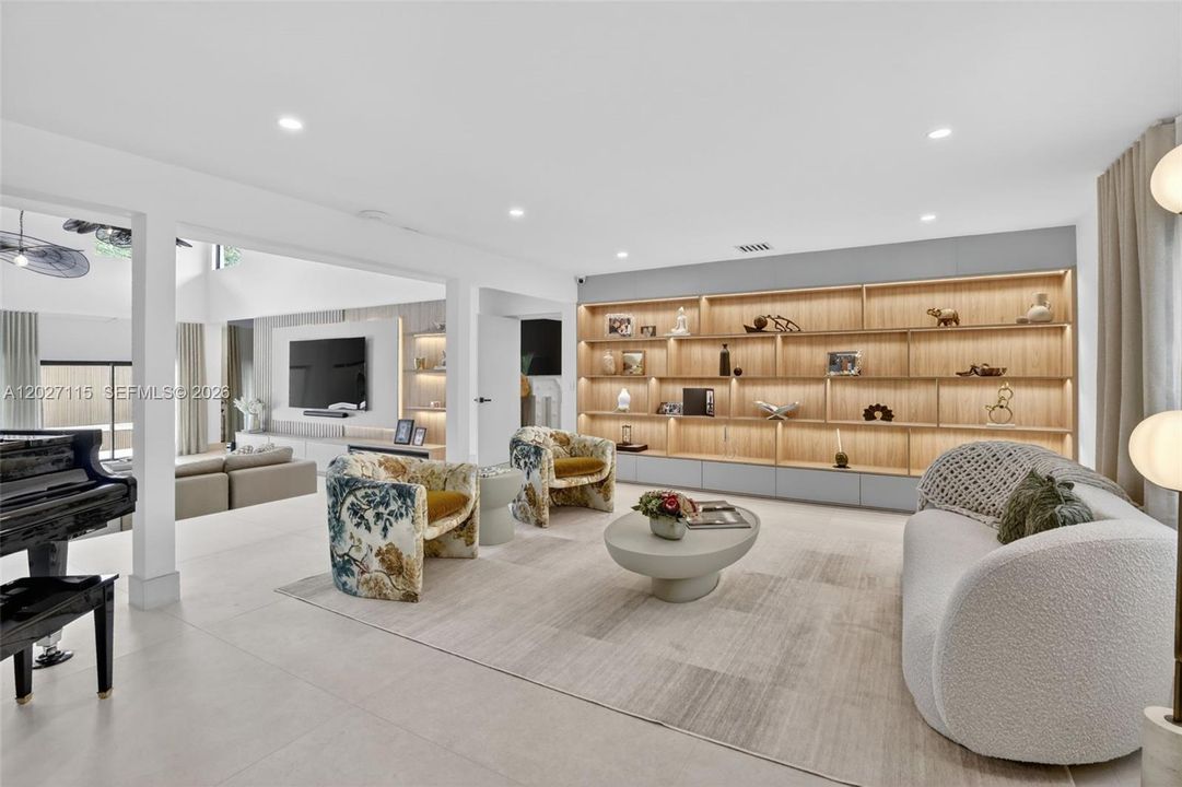 For Sale: $3,975,000 (6 beds, 6 baths, 6472 Square Feet)