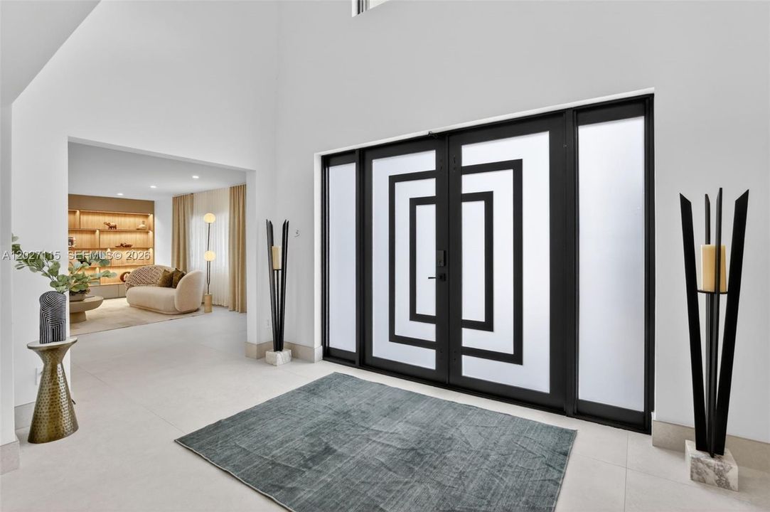 For Sale: $3,975,000 (6 beds, 6 baths, 6472 Square Feet)