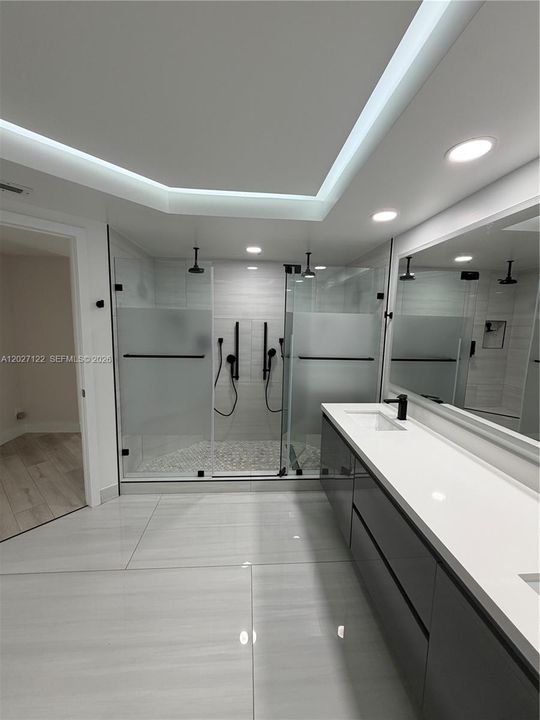 В аренду: $5,000 (3 спален, 2 ванн, 2000 Квадратных фут)