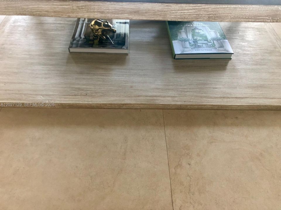 出租: $9,000 (2 贝兹, 2 浴室, 1496 平方英尺)