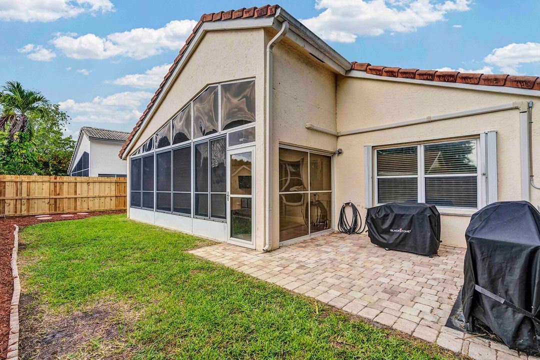 Fully Fenced Yard