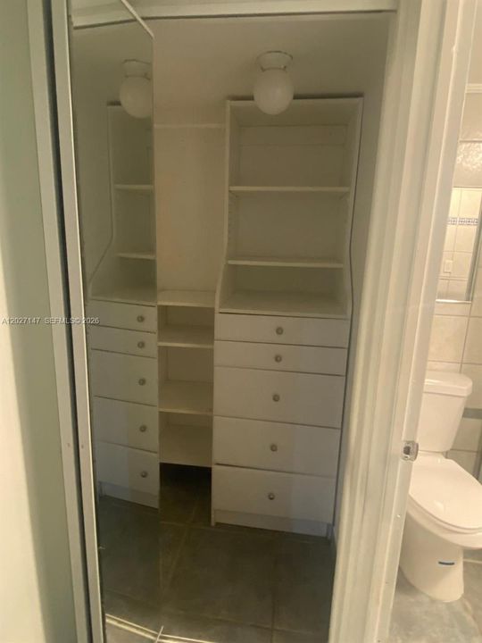 For Sale: $168,000 (2 beds, 2 baths, 994 Square Feet)