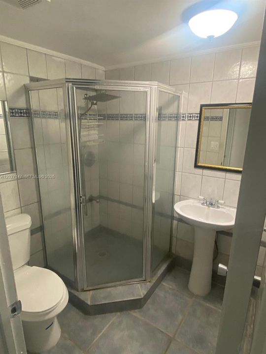 For Sale: $168,000 (2 beds, 2 baths, 994 Square Feet)