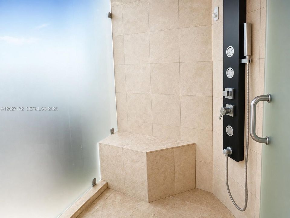 Под контрактом: $875,000 (3 спален, 3 ванн, 2124 Квадратных фут)