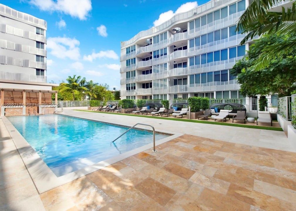For Rent: $4,950 (2 beds, 2 baths, 1291 Square Feet)
