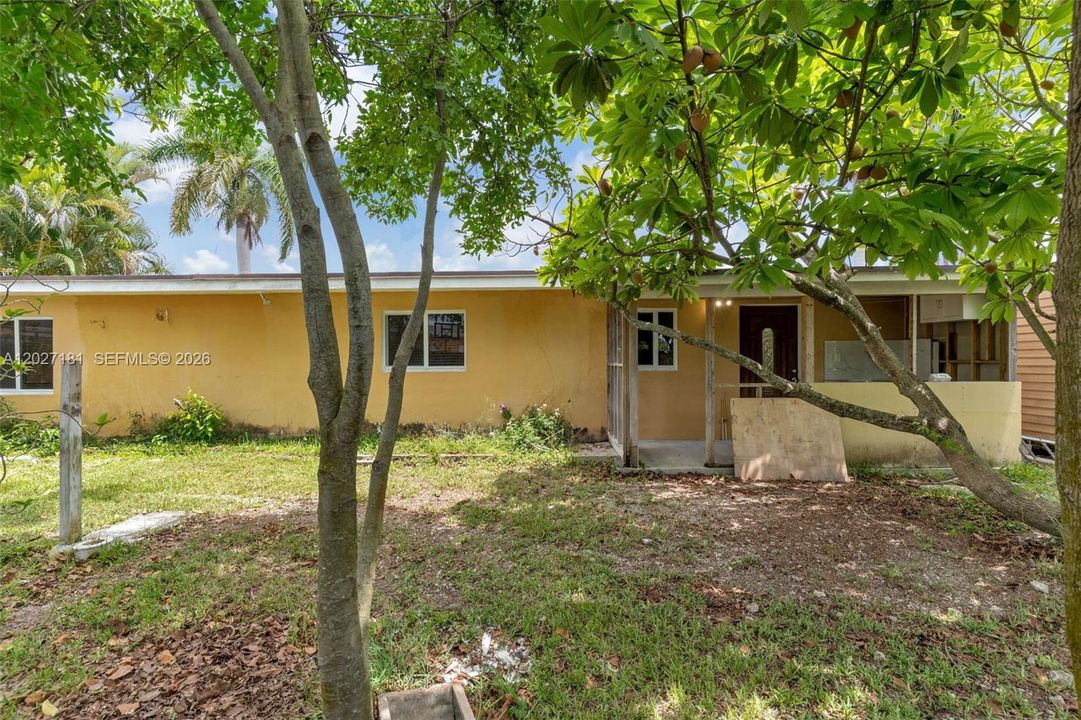 For Sale: $689,999 (4 beds, 3 baths, 2522 Square Feet)