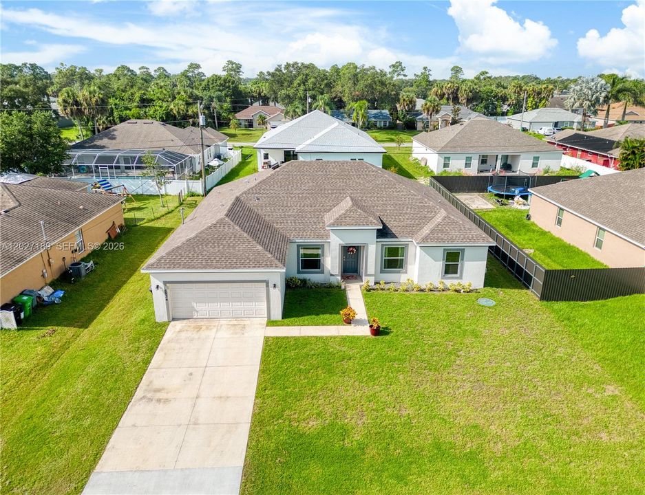 For Sale: $457,000 (4 beds, 3 baths, 2337 Square Feet)