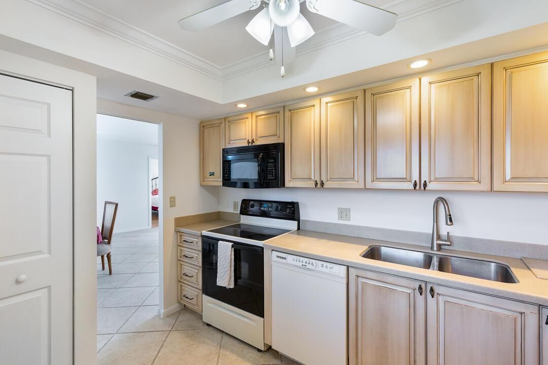 400 Ocean Trail Way-23