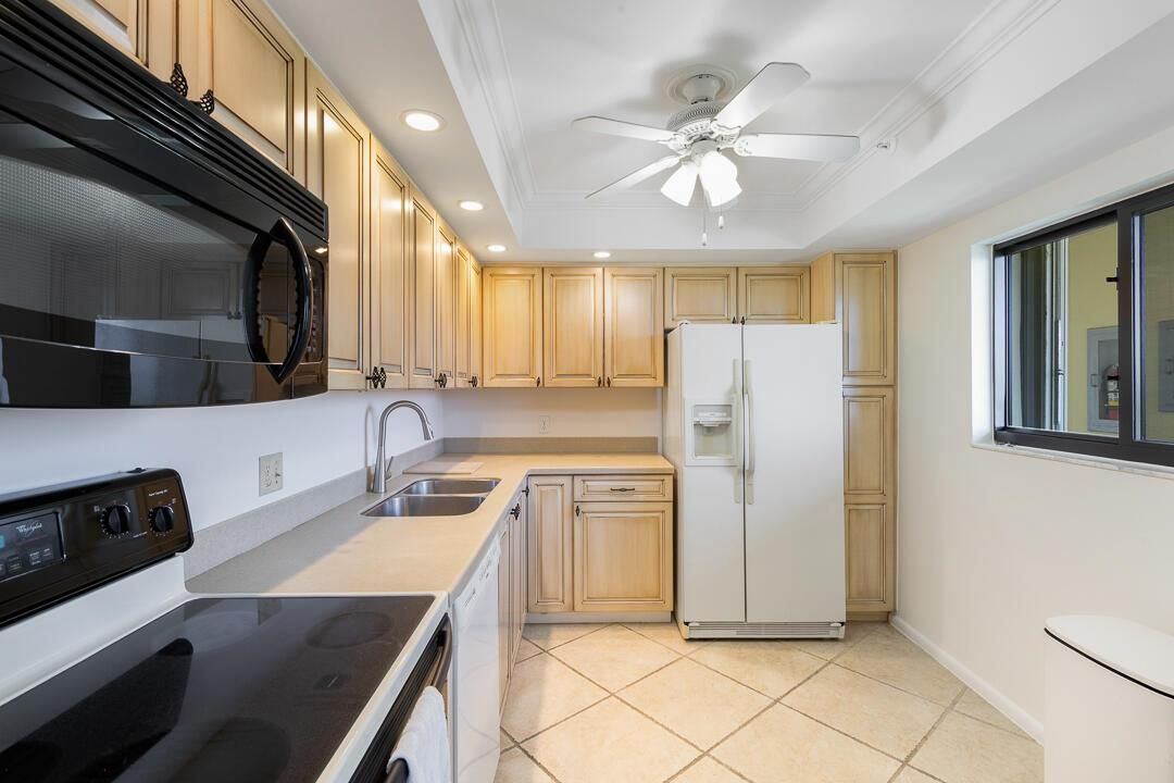 400 Ocean Trail Way-19
