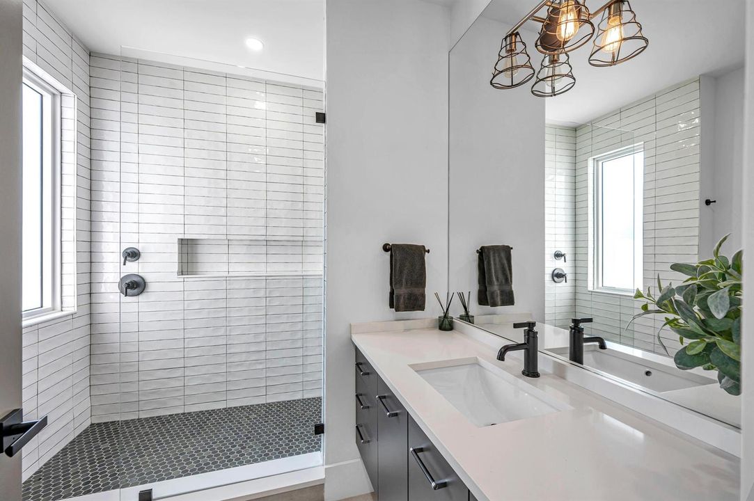 618 NE 15th AVE-70
