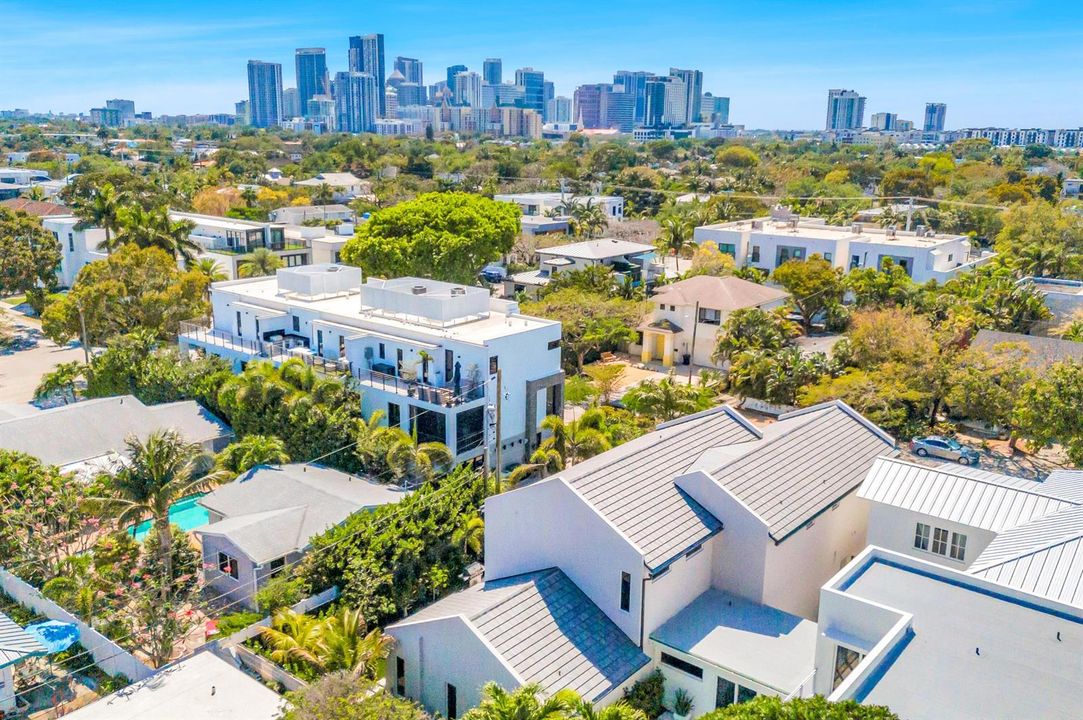618 NE 15th AVE-94