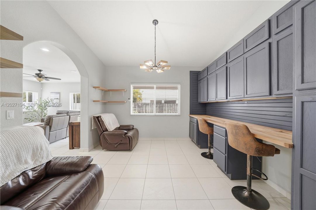For Sale: $780,000 (3 beds, 2 baths, 1963 Square Feet)