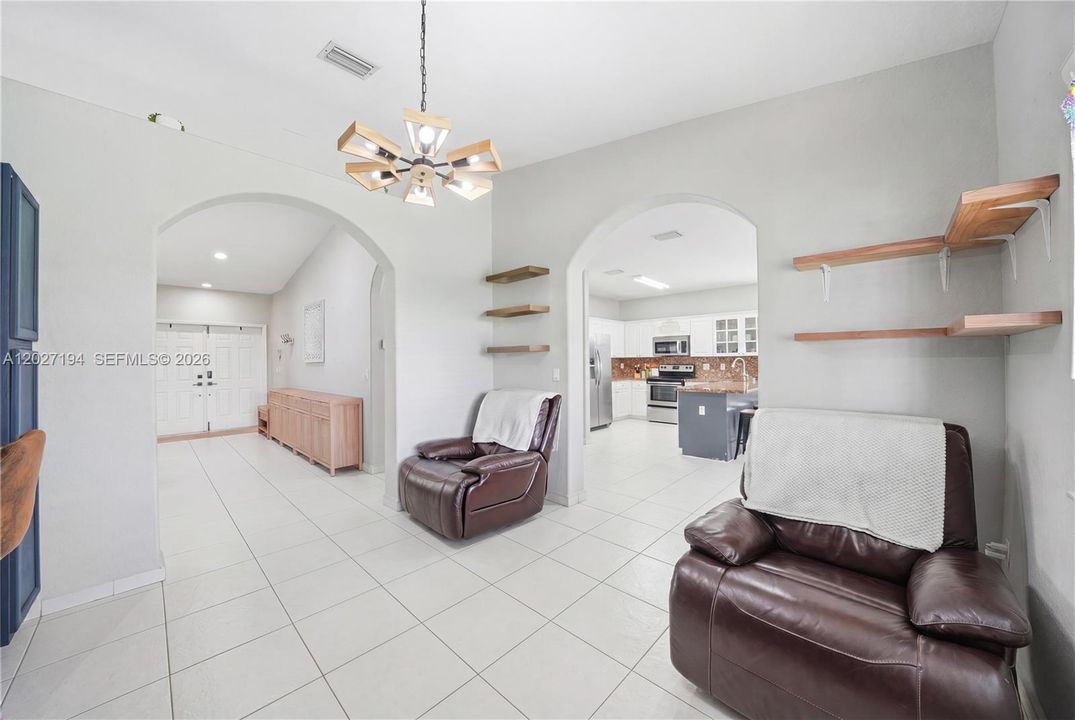 For Sale: $780,000 (3 beds, 2 baths, 1963 Square Feet)