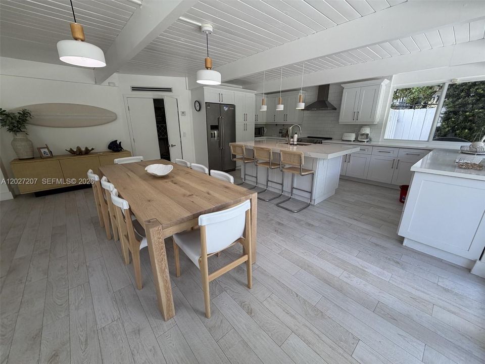 En Renta: $19,000 (4 camas, 3 baños, 2406 Pies cuadrados)