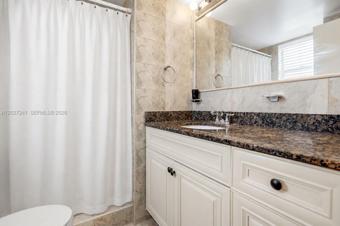 For Sale: $85,000 (2 beds, 2 baths, 865 Square Feet)
