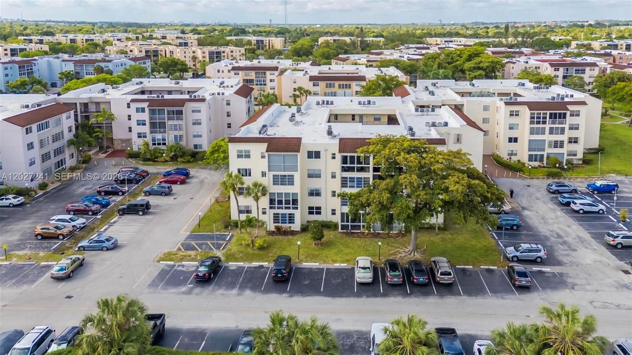 For Sale: $85,000 (2 beds, 2 baths, 865 Square Feet)