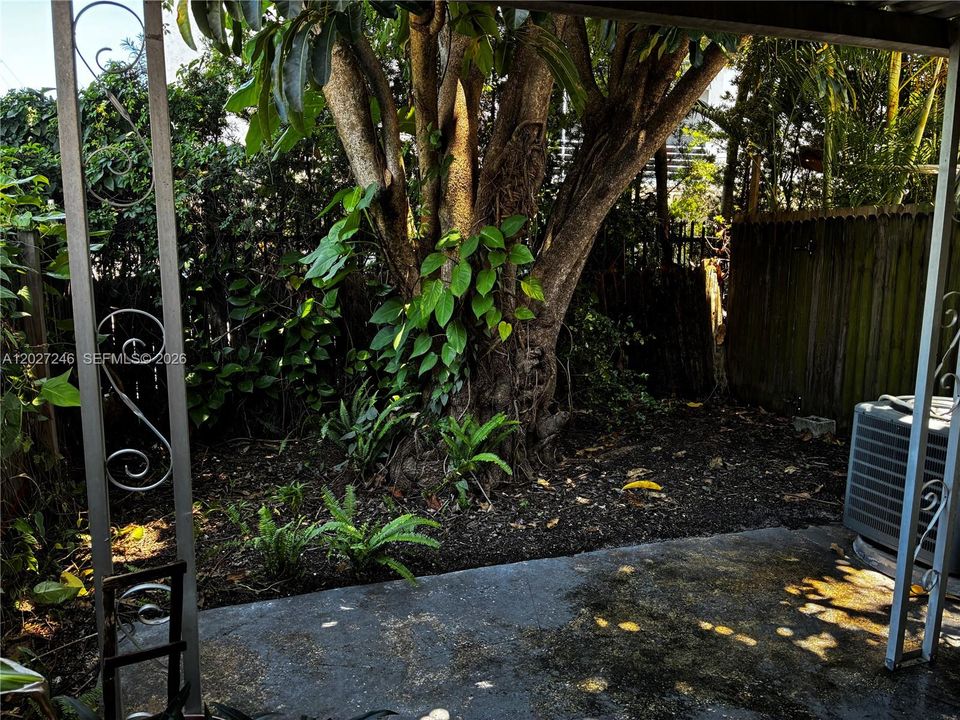 For Sale: $468,000 (3 beds, 2 baths, 1640 Square Feet)