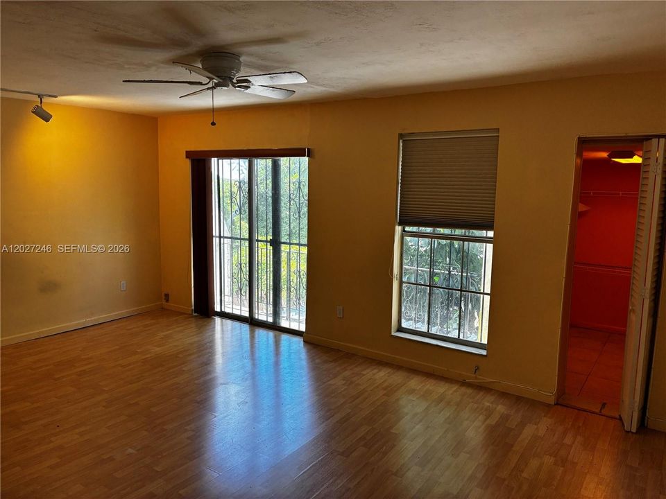For Sale: $468,000 (3 beds, 2 baths, 1640 Square Feet)