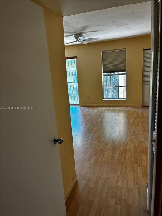 For Sale: $468,000 (3 beds, 2 baths, 1640 Square Feet)