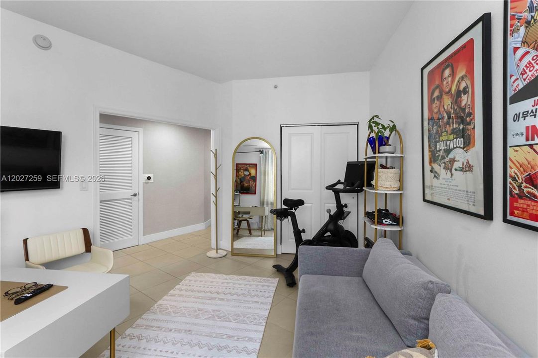 For Sale: $875,000 (2 beds, 2 baths, 1394 Square Feet)