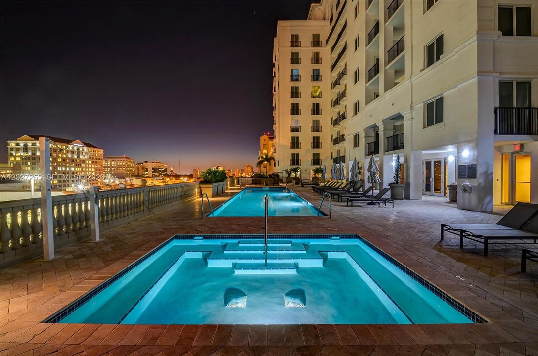 For Sale: $875,000 (2 beds, 2 baths, 1394 Square Feet)
