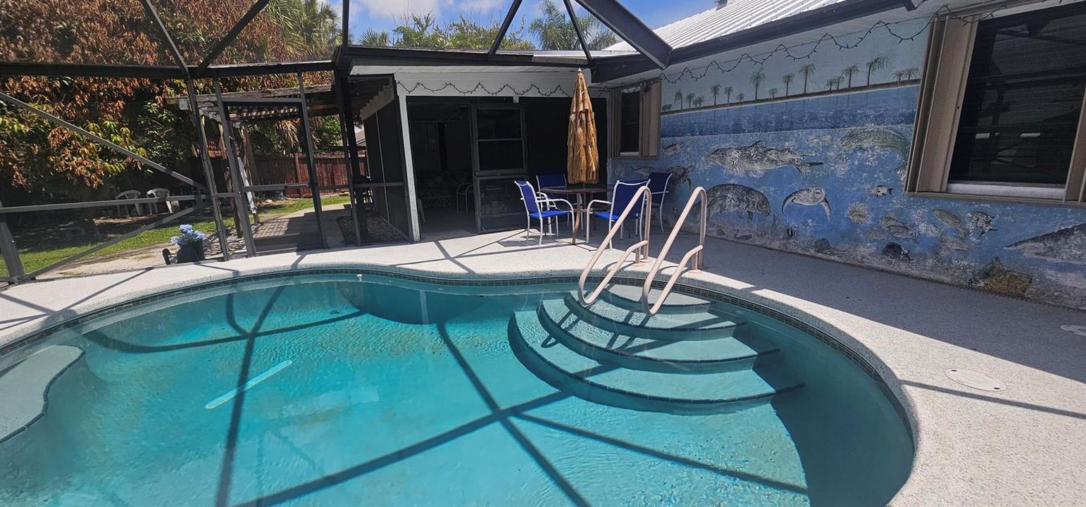POOL