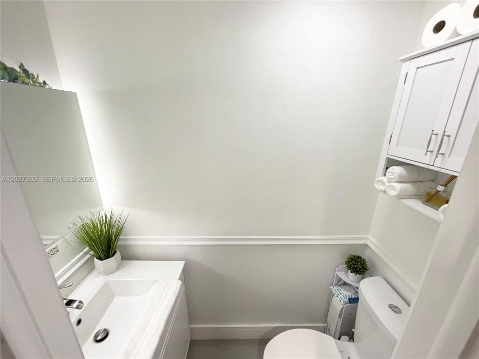 For Sale: $379,000 (4 beds, 2 baths, 1616 Square Feet)
