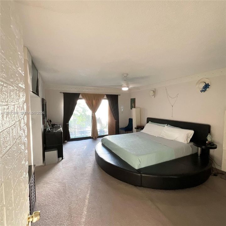 For Sale: $379,000 (4 beds, 2 baths, 1616 Square Feet)