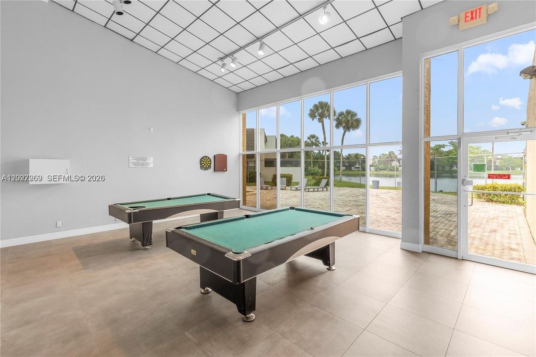 For Sale: $379,000 (4 beds, 2 baths, 1616 Square Feet)