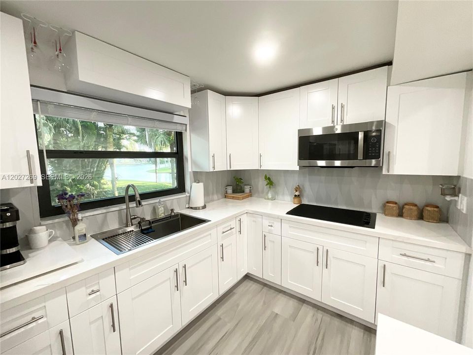 For Sale: $379,000 (4 beds, 2 baths, 1616 Square Feet)