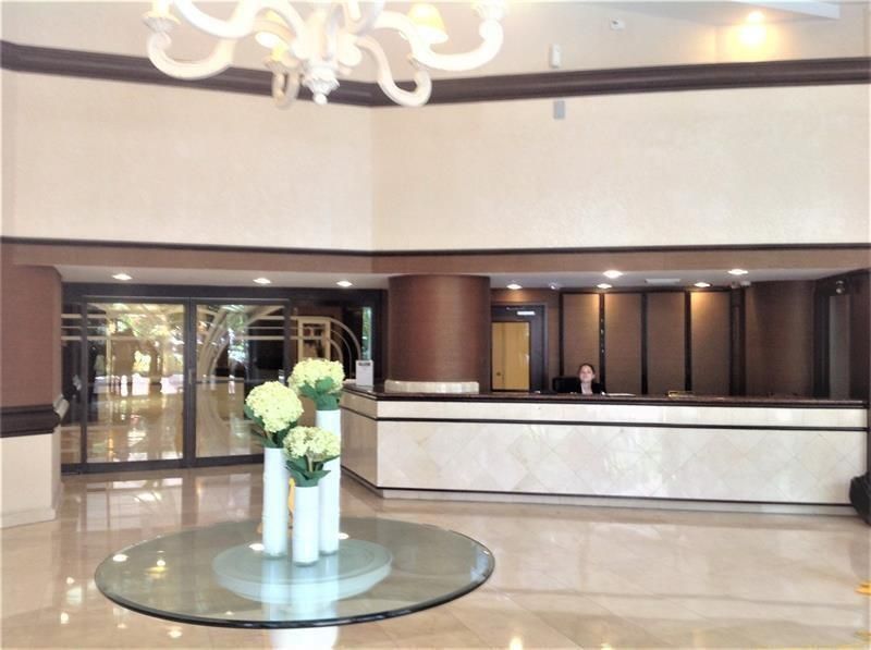 LOBBY 2