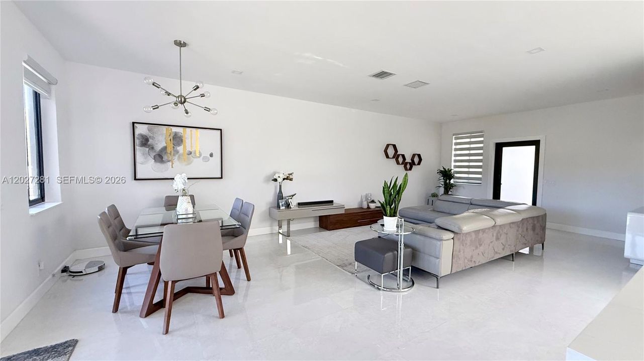 For Sale: $950,000 (4 beds, 2 baths, 2088 Square Feet)