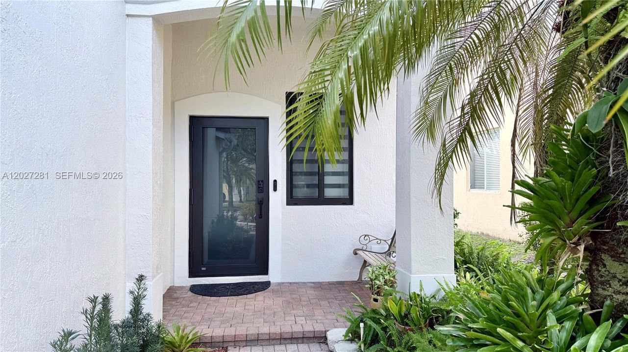 For Sale: $950,000 (4 beds, 2 baths, 2088 Square Feet)