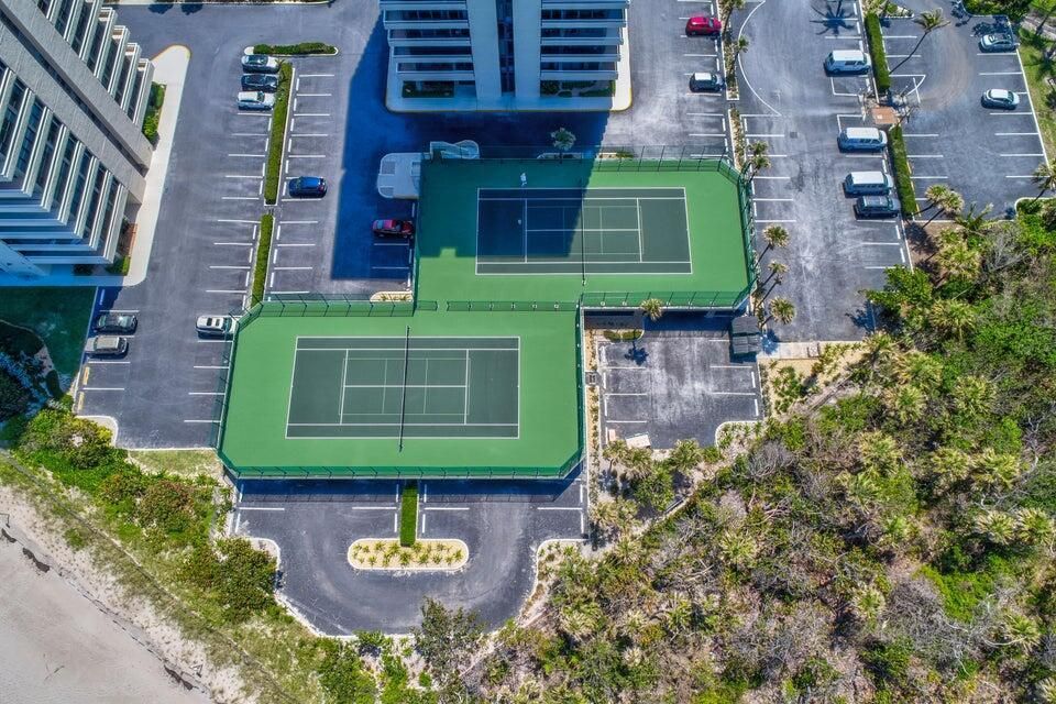 TENNIS
