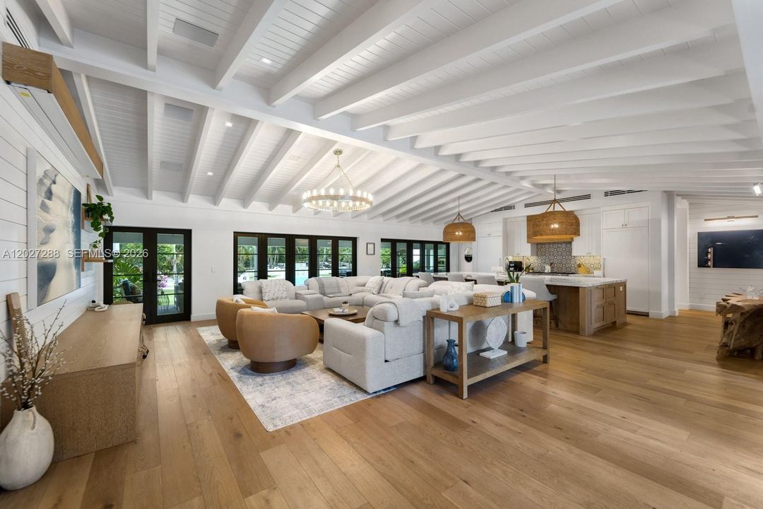 For Sale: $7,995,000 (7 beds, 6 baths, 0 Square Feet)