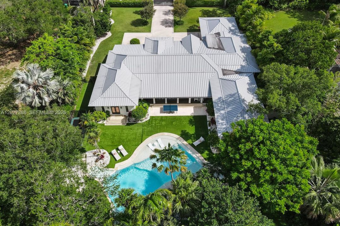 For Sale: $7,995,000 (7 beds, 6 baths, 0 Square Feet)