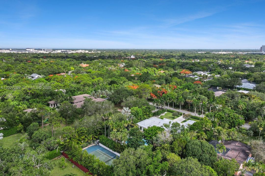 For Sale: $7,995,000 (7 beds, 6 baths, 0 Square Feet)