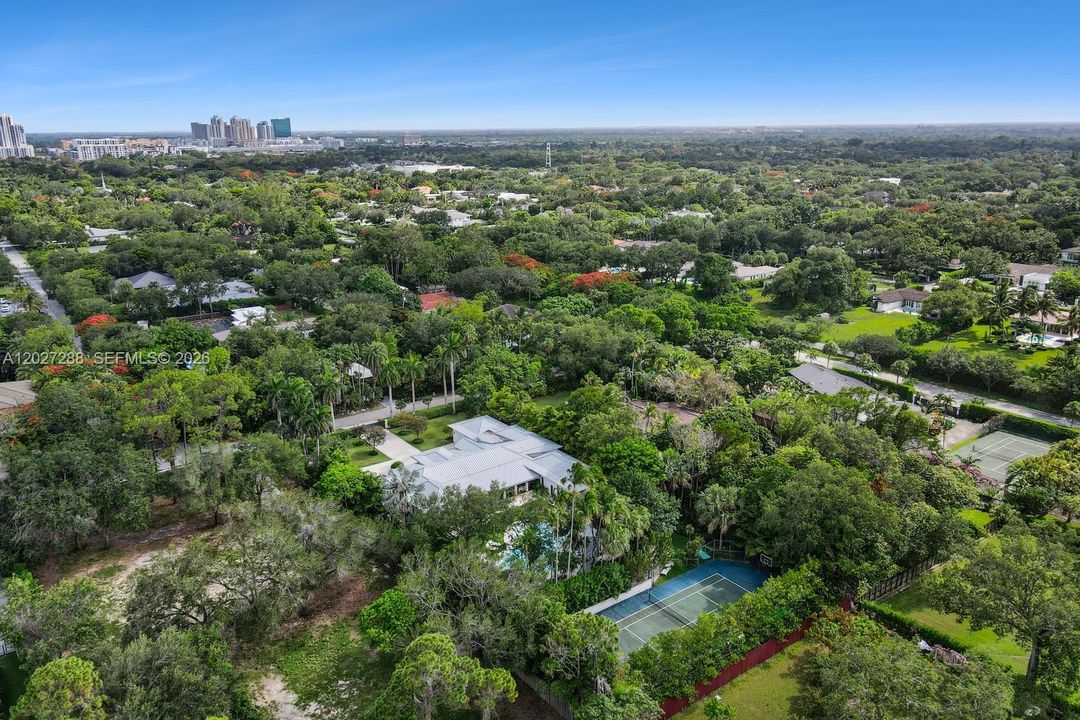 For Sale: $7,995,000 (7 beds, 6 baths, 0 Square Feet)