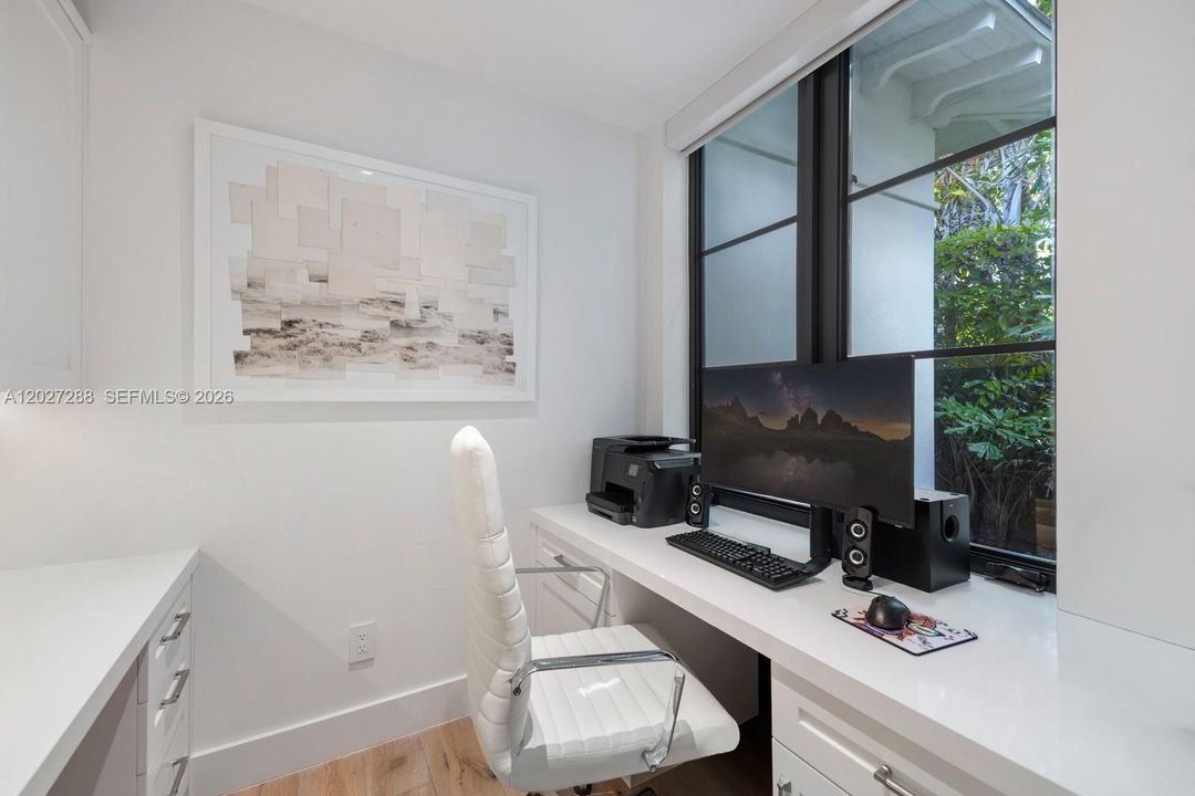 For Sale: $7,995,000 (7 beds, 6 baths, 0 Square Feet)