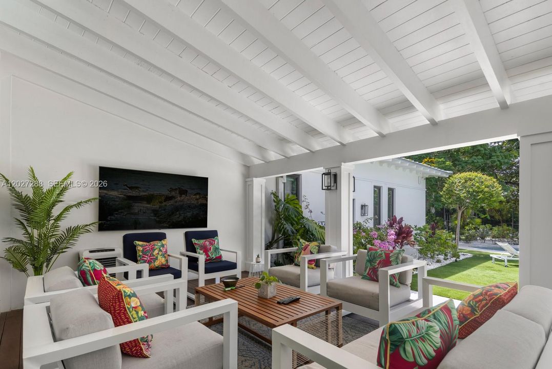 For Sale: $7,995,000 (7 beds, 6 baths, 0 Square Feet)