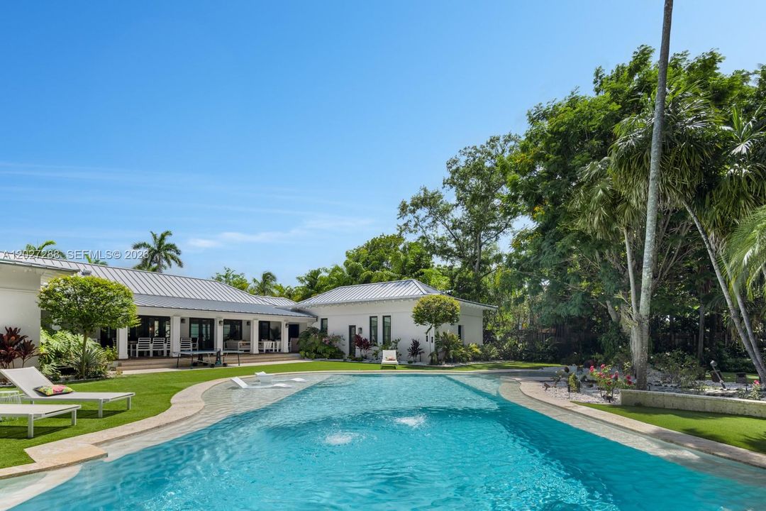 For Sale: $7,995,000 (7 beds, 6 baths, 0 Square Feet)
