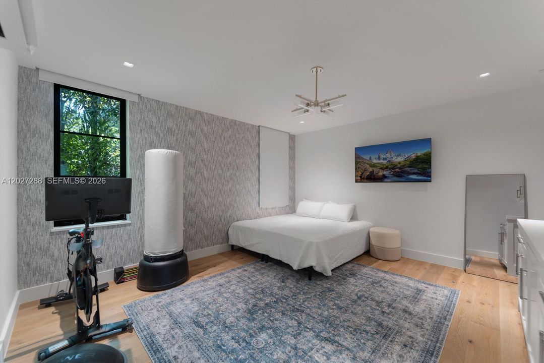 For Sale: $7,995,000 (7 beds, 6 baths, 0 Square Feet)