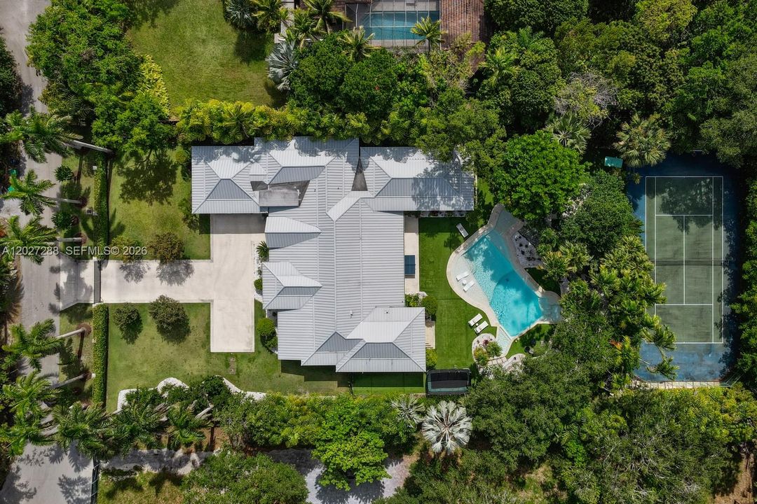 For Sale: $7,995,000 (7 beds, 6 baths, 0 Square Feet)